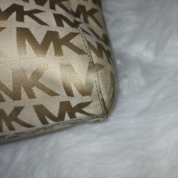 MICHAEL Kors Logo Canvas tote - Picture 10 of 13